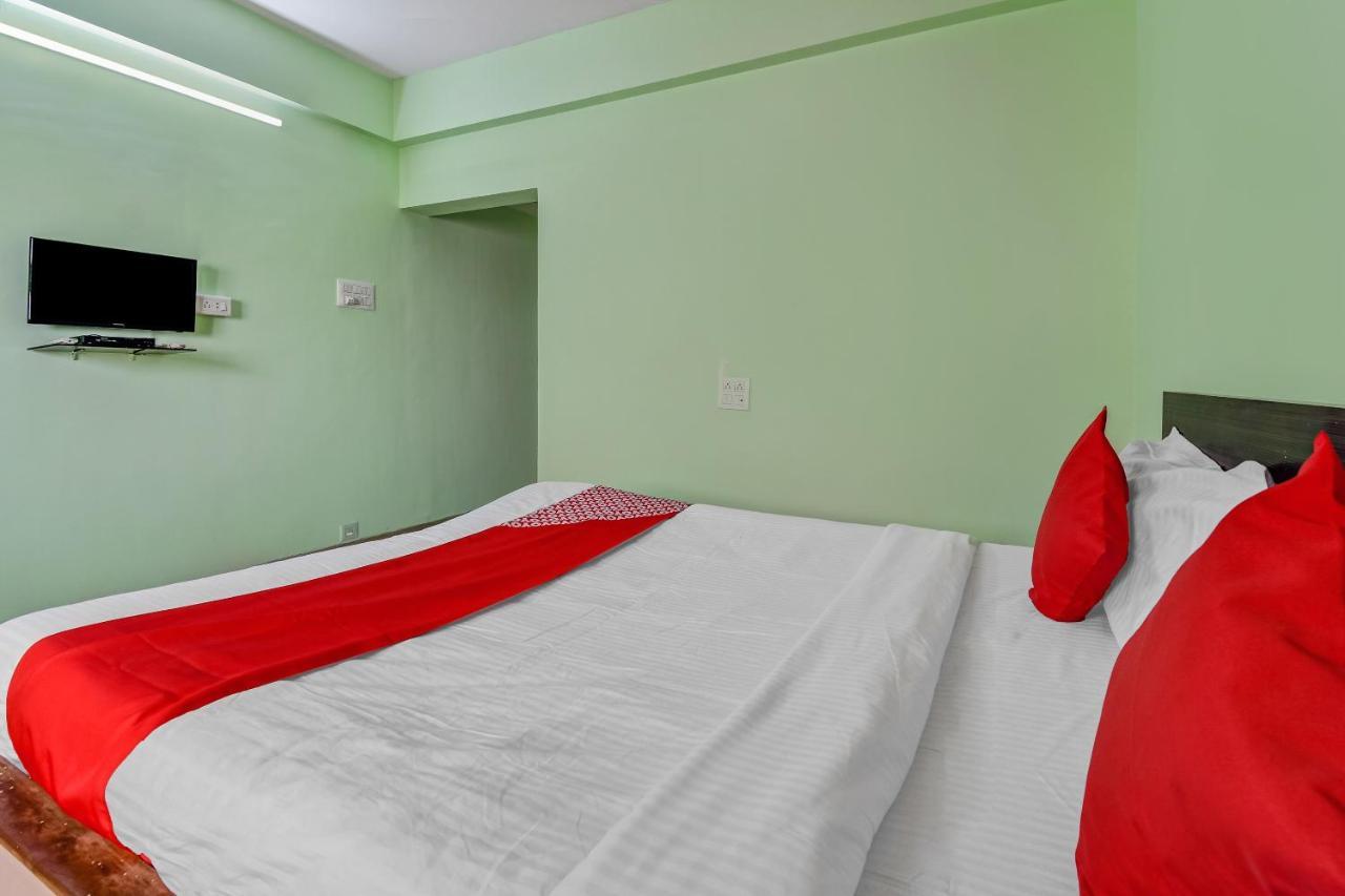 Oyo Hotel Samarth Lodge Solapur Eksteriør billede